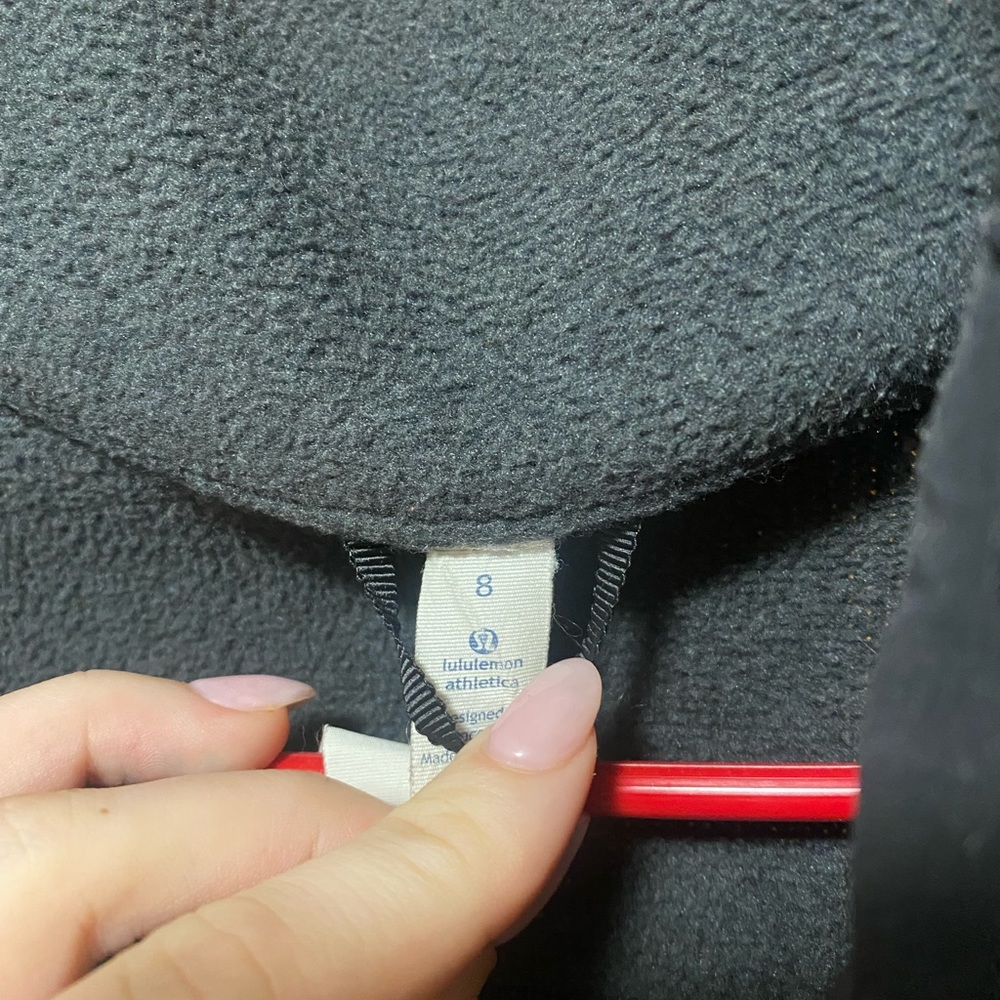 LULULEMON jacket - Picture 4 of 4
